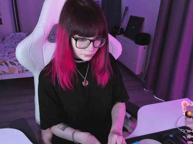 Yumi-Youkai Live Webcam on BongaCams