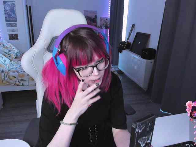 Yumi_Youkai webcam