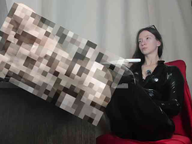holyharlotFEMDOM webcam