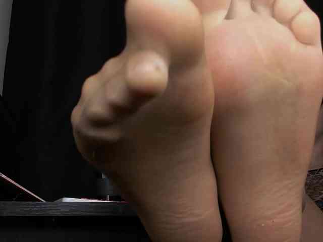 holyharlotFEMDOM webcam