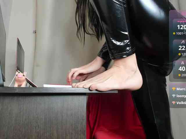 holyharlotFEMDOM webcam