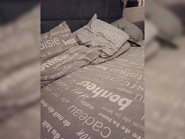 Koshecka77's BongaCams show and profile