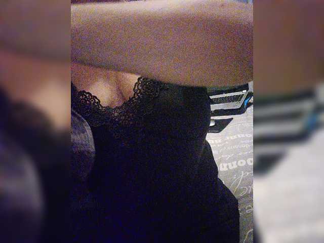 Koshecka77 live cam on BongaCams