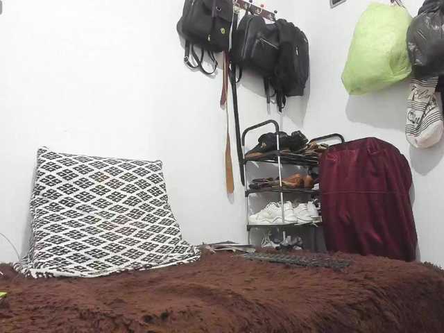 mia1-soman2 live cam on BongaCams