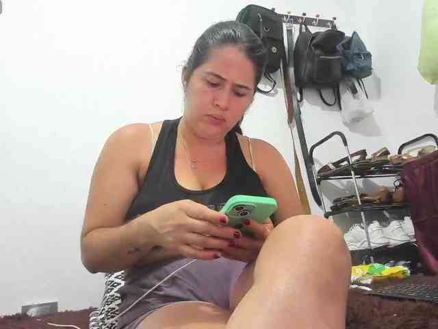mia1-soman2 webcam