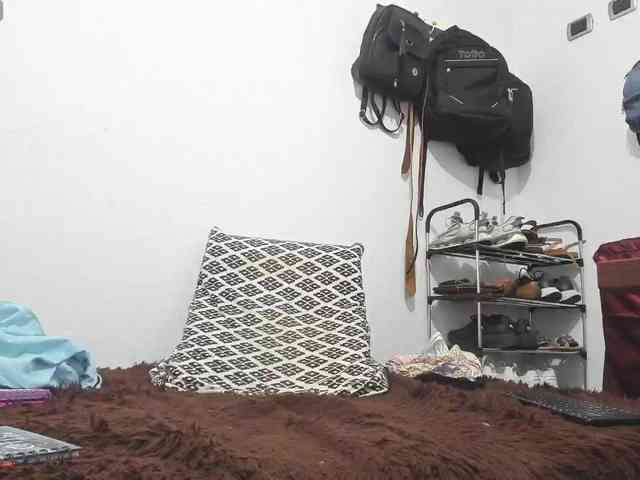 mia1-soman2 webcam