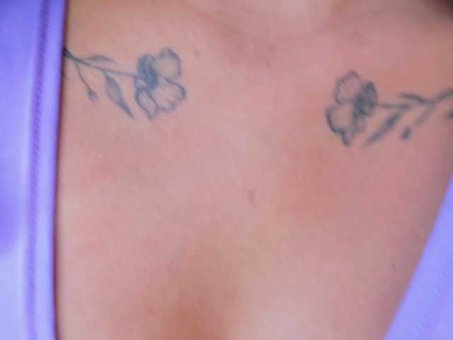 Emma-Torres1 live cam on BongaCams