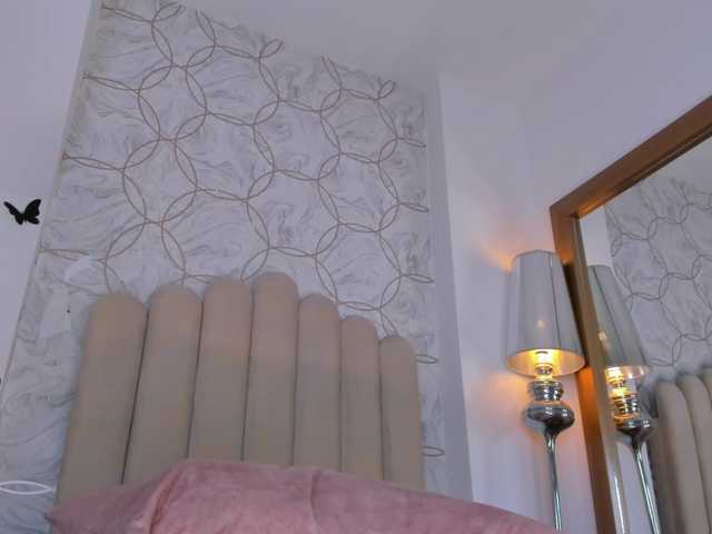 Emma-Torres1 live cam on BongaCams