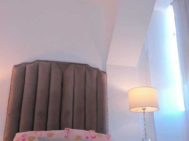 Emma-Torres1 live cam on BongaCams