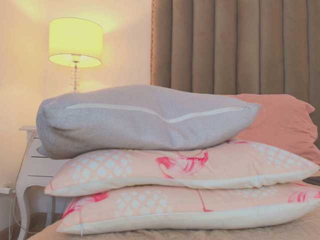 Emma-Torres1 live cam on BongaCams
