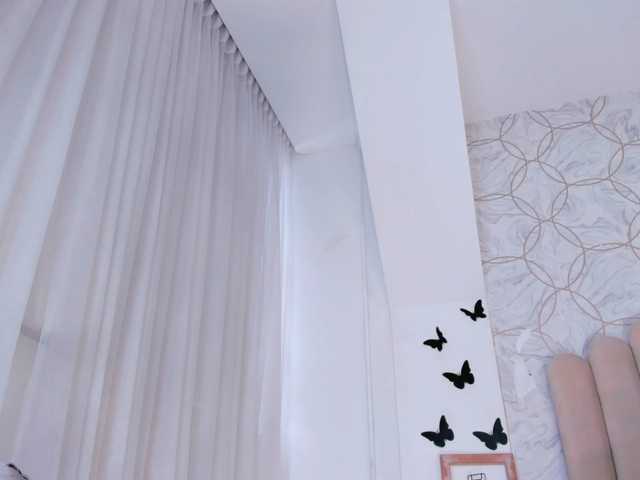 Emma-Torres1 live cam on BongaCams