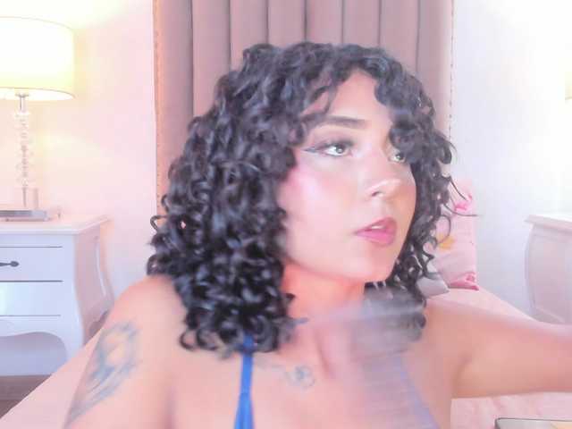 Emma-Torres1 live cam on BongaCams