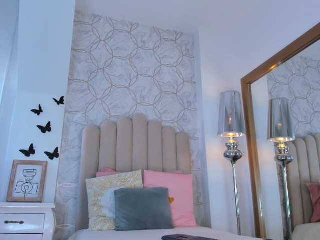 Emma-Torres1 live cam on BongaCams