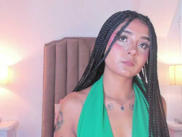 Emma-Torres1 live cam on BongaCams