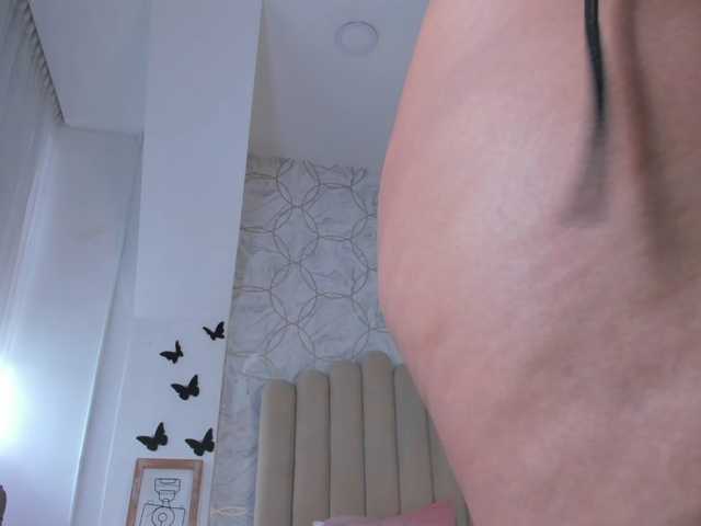 Emma-Torres1 live cam on BongaCams