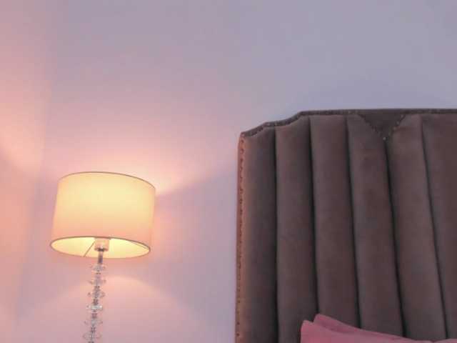 Emma-Torres1 live cam on BongaCams
