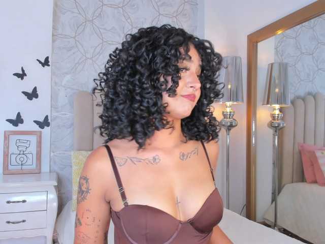 Emma-Torres1 live cam on BongaCams