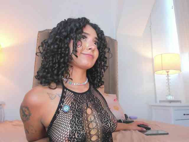 Emma-Torres1 webcam