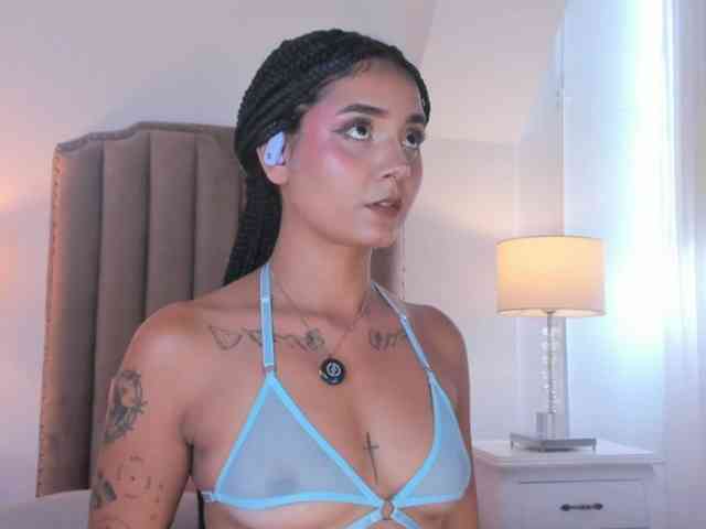 Emma-Torres1