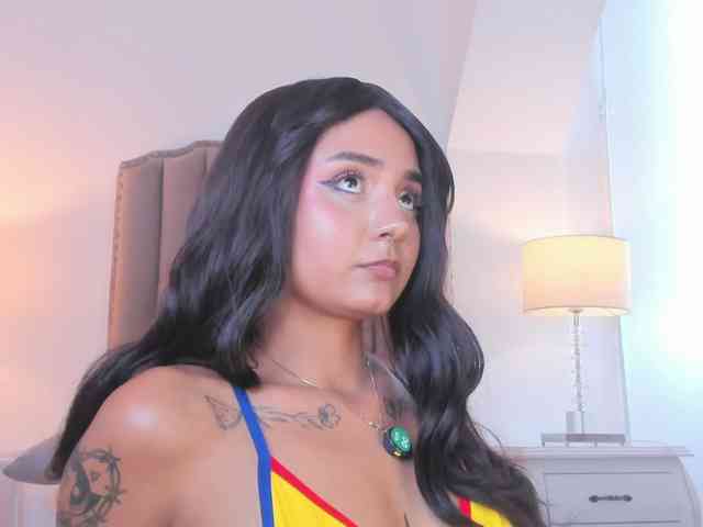 Emma-Torres1