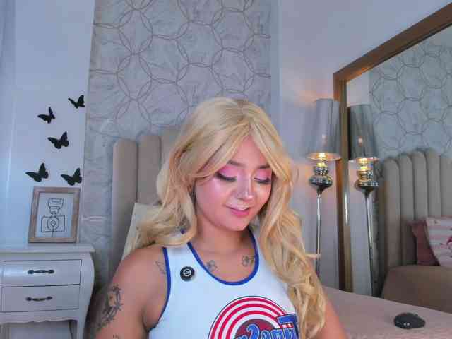 Emma-Torres1 webcam