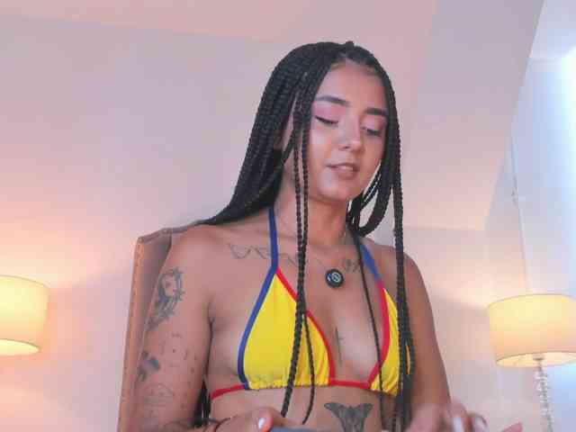 Emma-Torres1