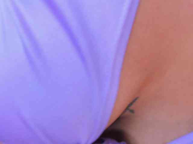 Emma-Torres1 webcam
