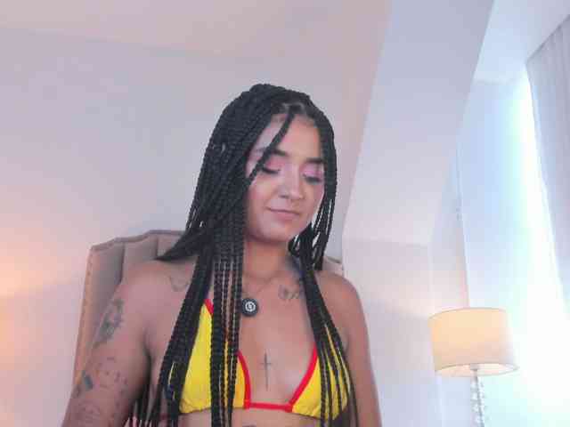 Emma-Torres1