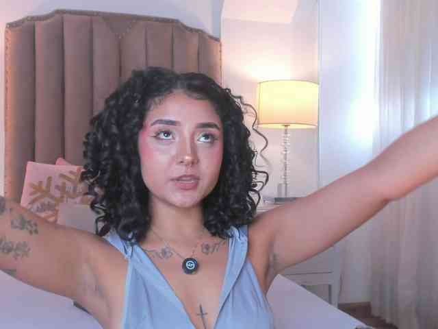Emma-Torres1 Emma-Torres1