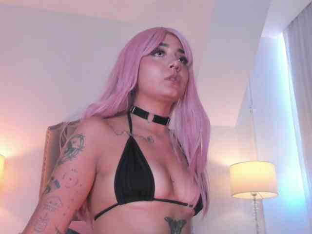 Emma-Torres1