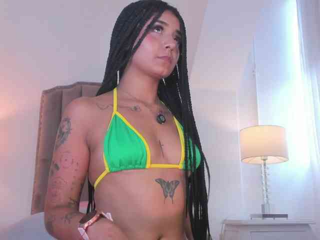 Emma-Torres1