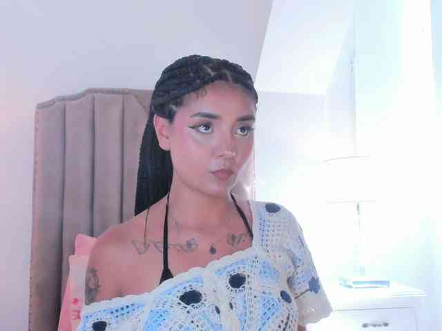Emma-Torres1