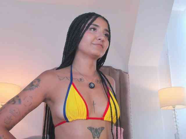 Emma-Torres1