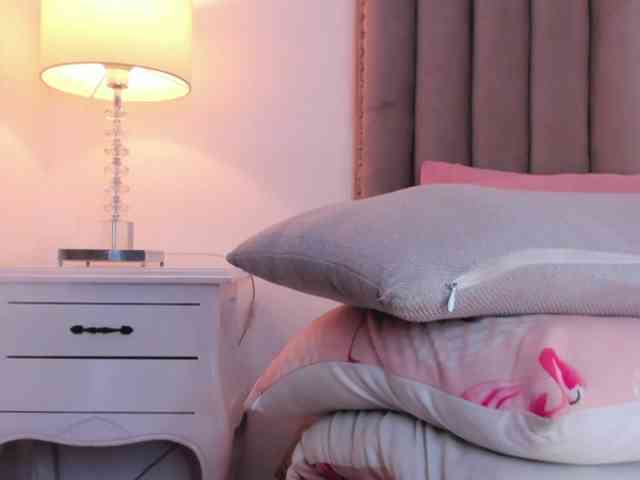 Emma-Torres1 webcam