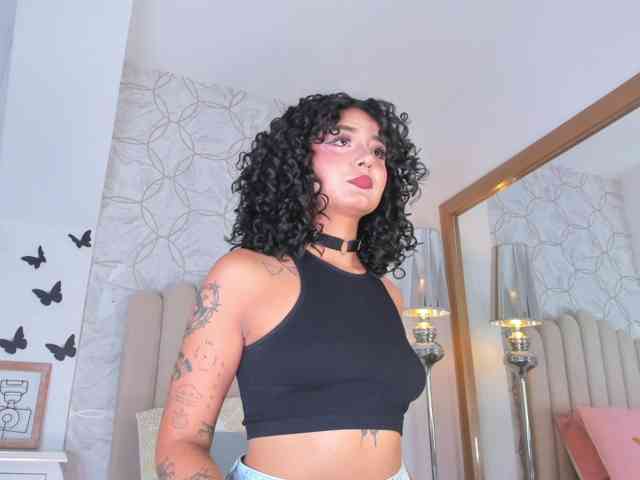 Emma-Torres1