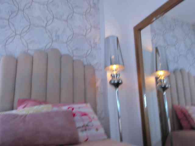 Emma-Torres1 webcam