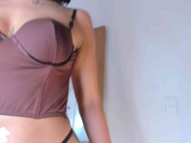 Emma-Torres1 webcam