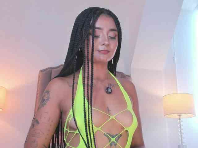 Emma-Torres1