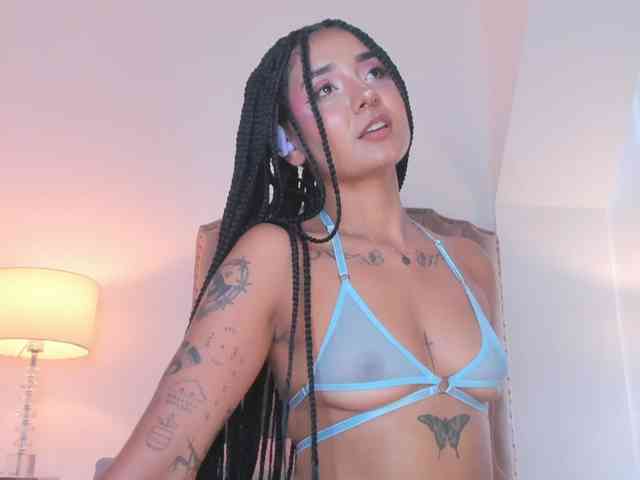 Emma-Torres1