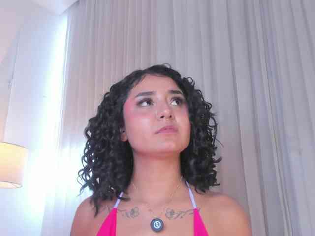 Emma-Torres1