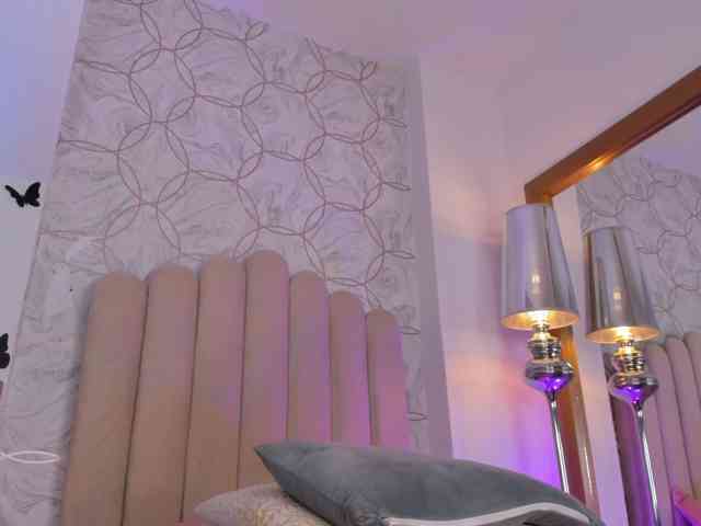 Emma-Torres1 webcam