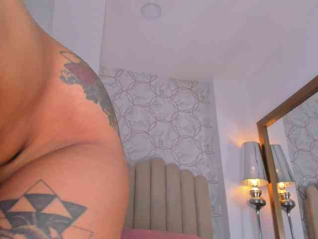 Emma-Torres1 webcam