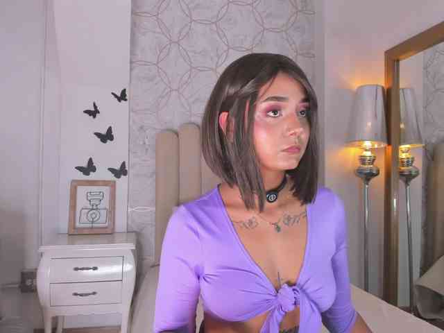 Emma-Torres1