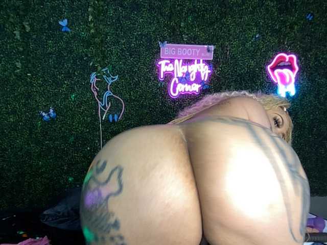 BigButtSarena