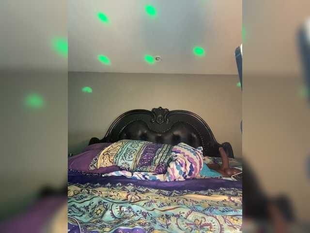 SarenaSoThick live cam