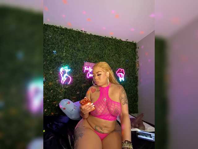 BigButtSarena