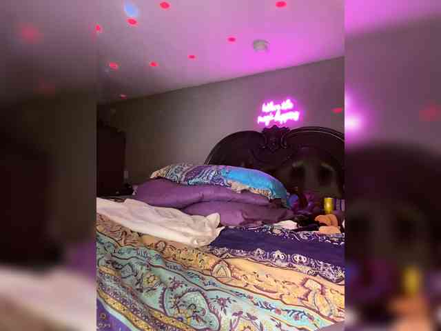 BigButtSarena Sex Cam Show