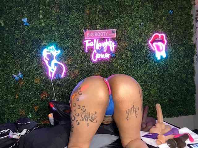 SarenaSoThick