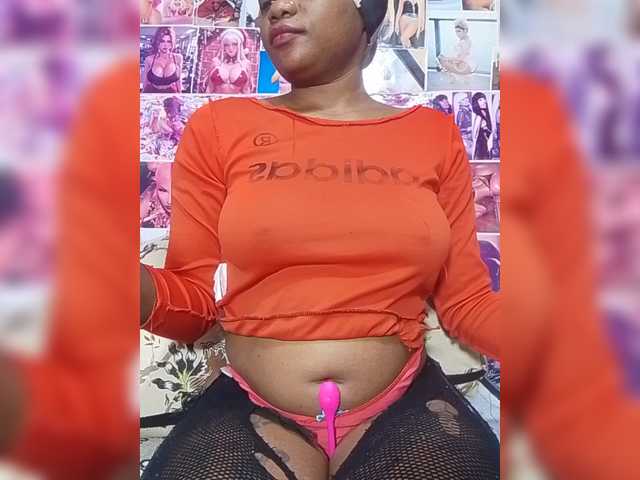 cheaphoe live cam on BongaCams