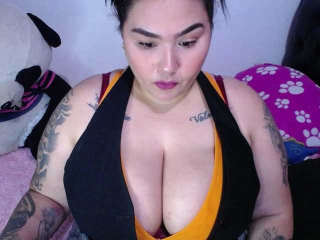 GabiBigBoobs live cam on BongaCams